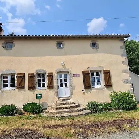 בית נופש Chez Lili Familial