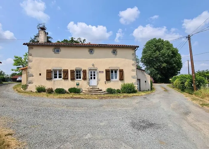 בית נופש Chez Lili Familial Saint-Mesmin (Vendee)